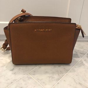 Michael Kors crossbody